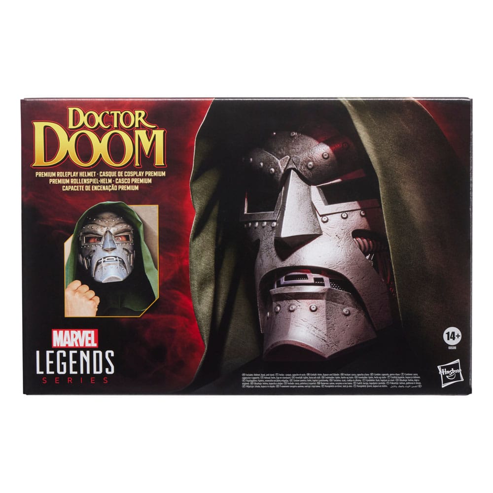 Collection de produits Marvel Legends, incluant le casque Doctor Doom