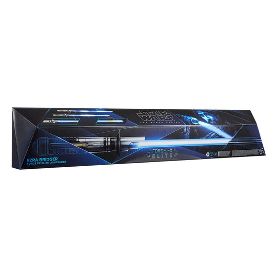 Sabre laser Force FX Elite Ezra Bridger en action, effets lumineux