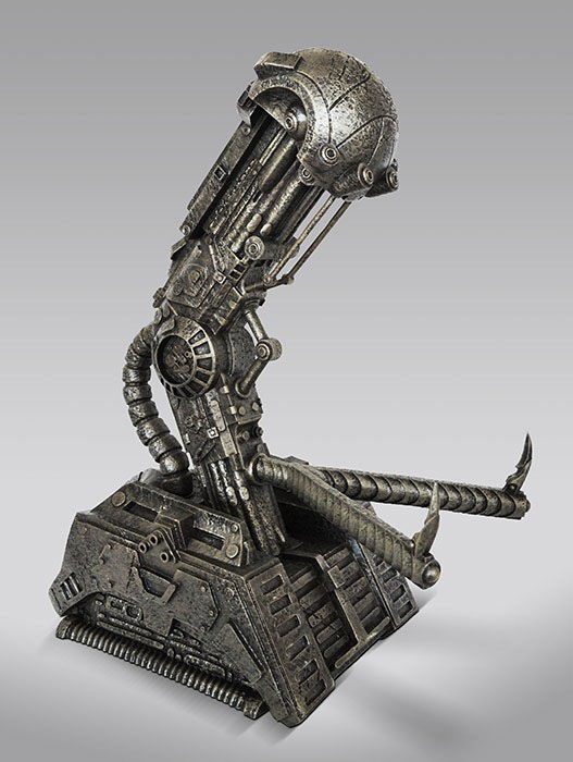 Réplique Predator Bio Helmet 1/1 sur son socle décoratif