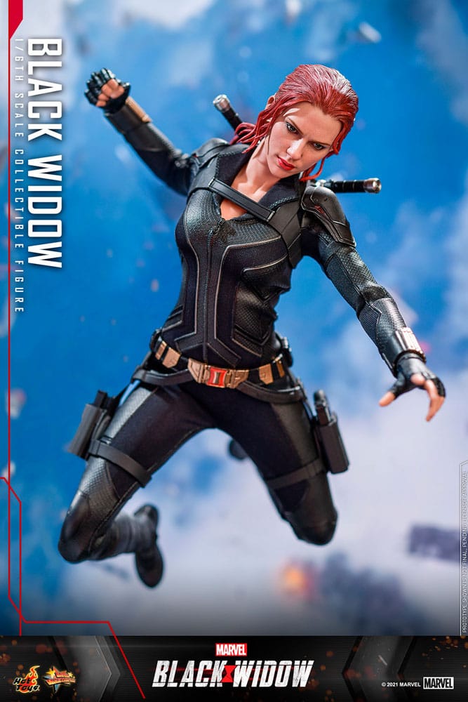 Figurine Black Widow Hot Toys en gros plan, montrant la qualité de la sculpture