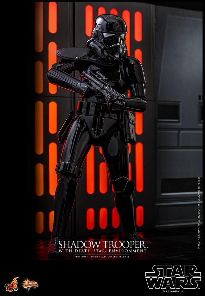 Figurine Shadow Trooper Hot Toys en action avec son fusil blaster