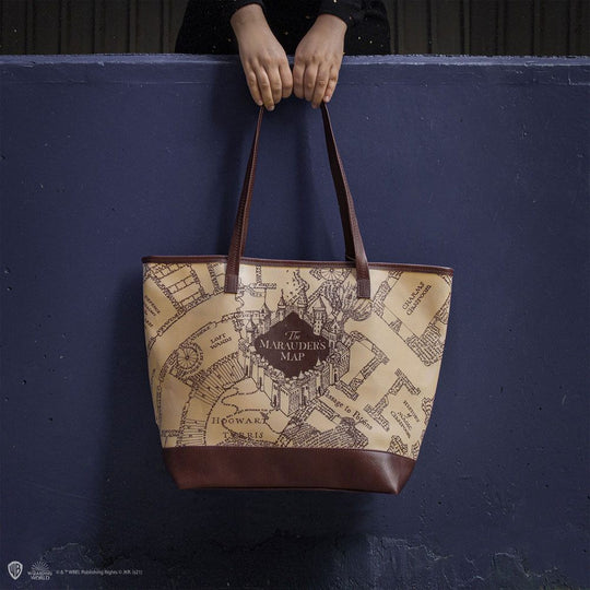 Sac shopping Harry Potter rempli, montrant sa capacité