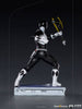 Vue latérale de la figurine Power Rangers Black Ranger