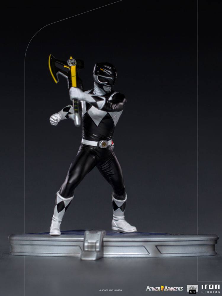 Figurine Iron Studios Black Ranger avec son arme