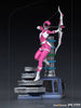 Détail du casque et du costume de la Pink Ranger Iron Studios