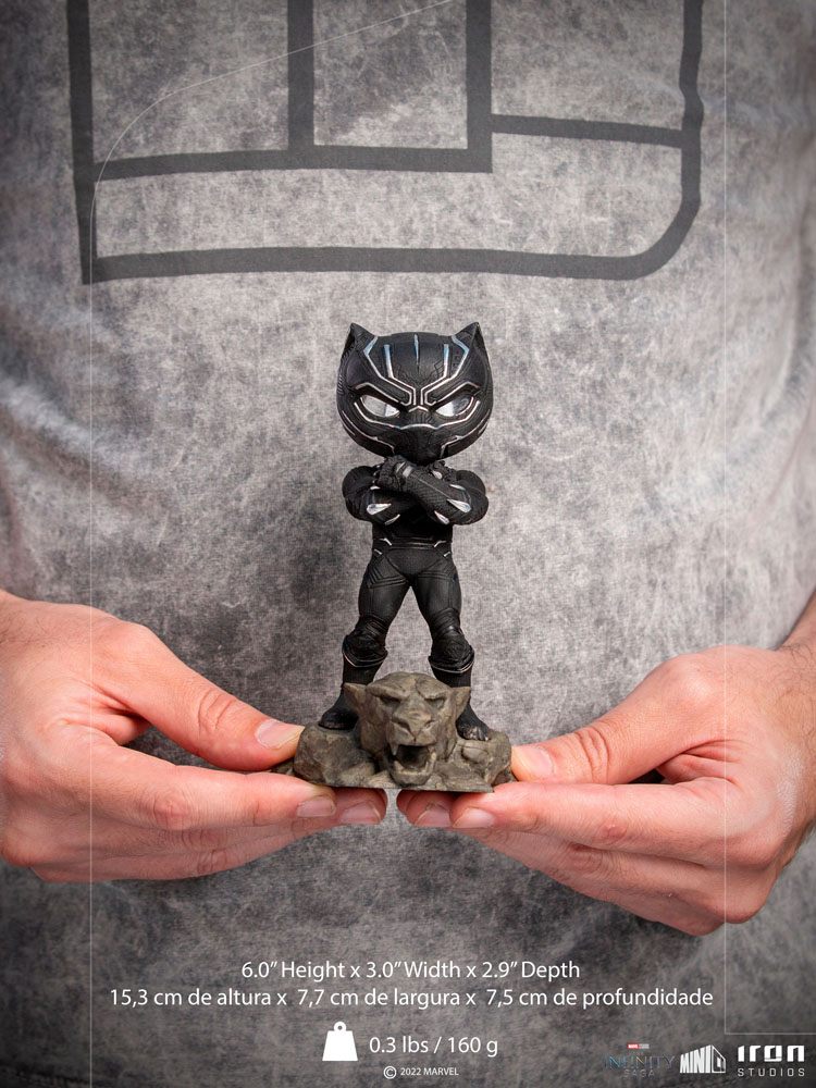 Figurine Black Panther avec son socle, prête à être exposée