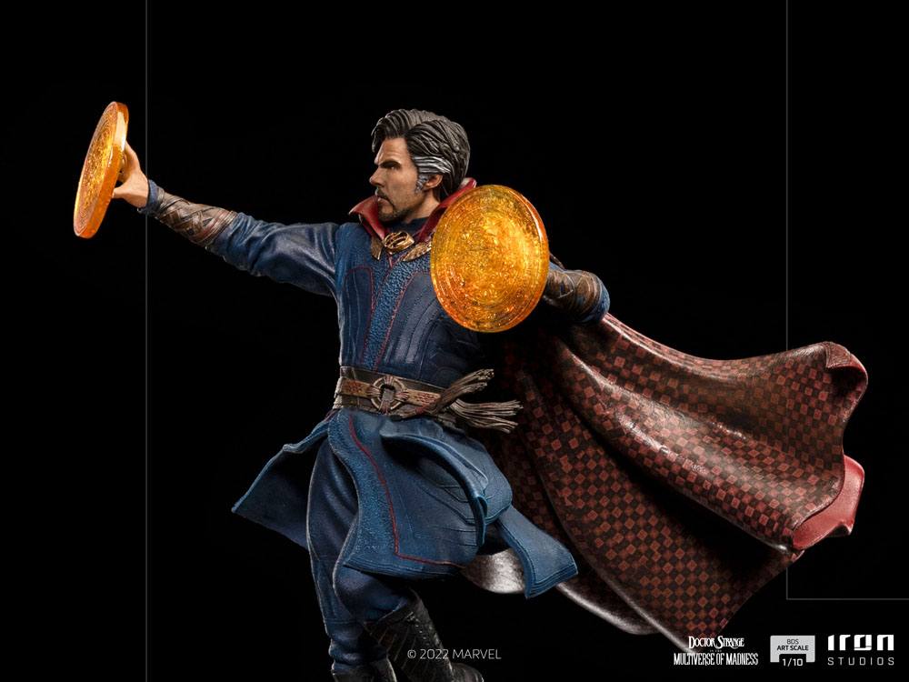 Effets magiques sculptés sur la statuette Doctor Strange