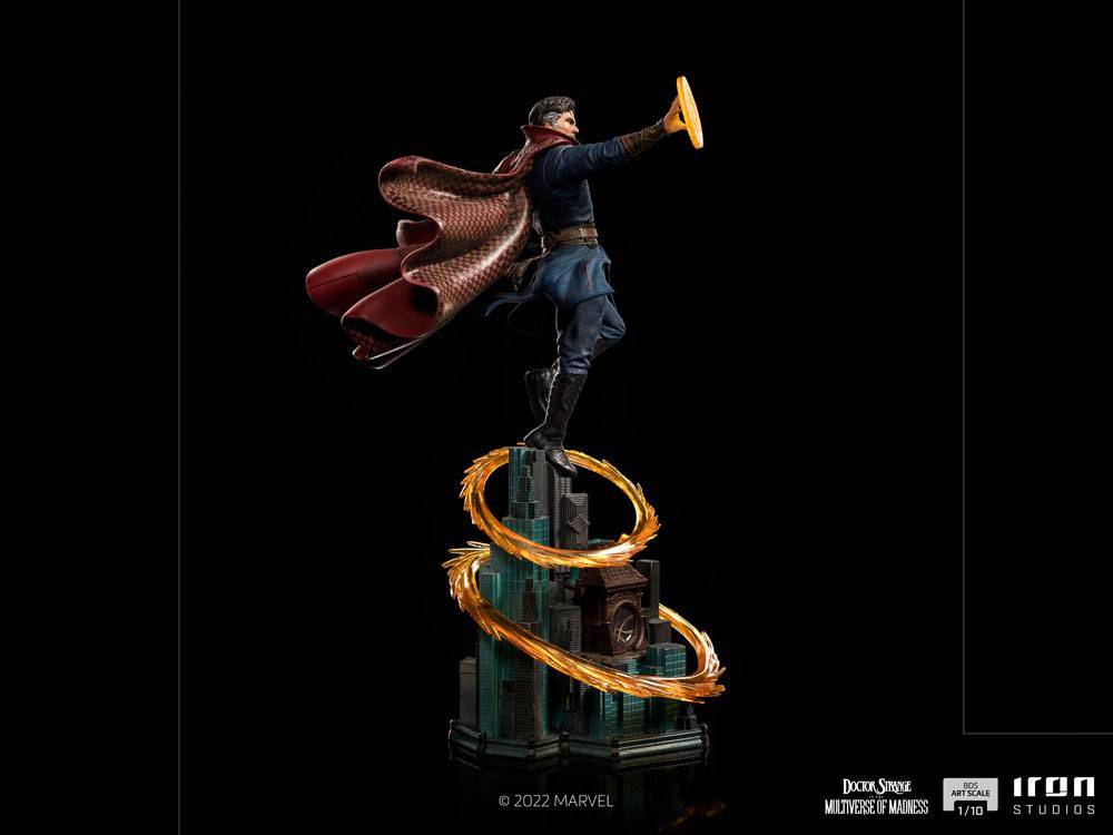 Vue d'ensemble de la statuette Doctor Strange Iron Studios