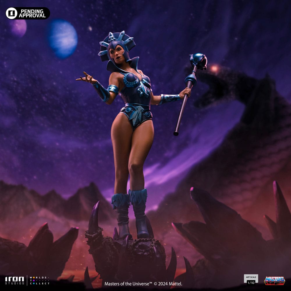 Statuette Evil-Lyn MOTU, perspective dynamique