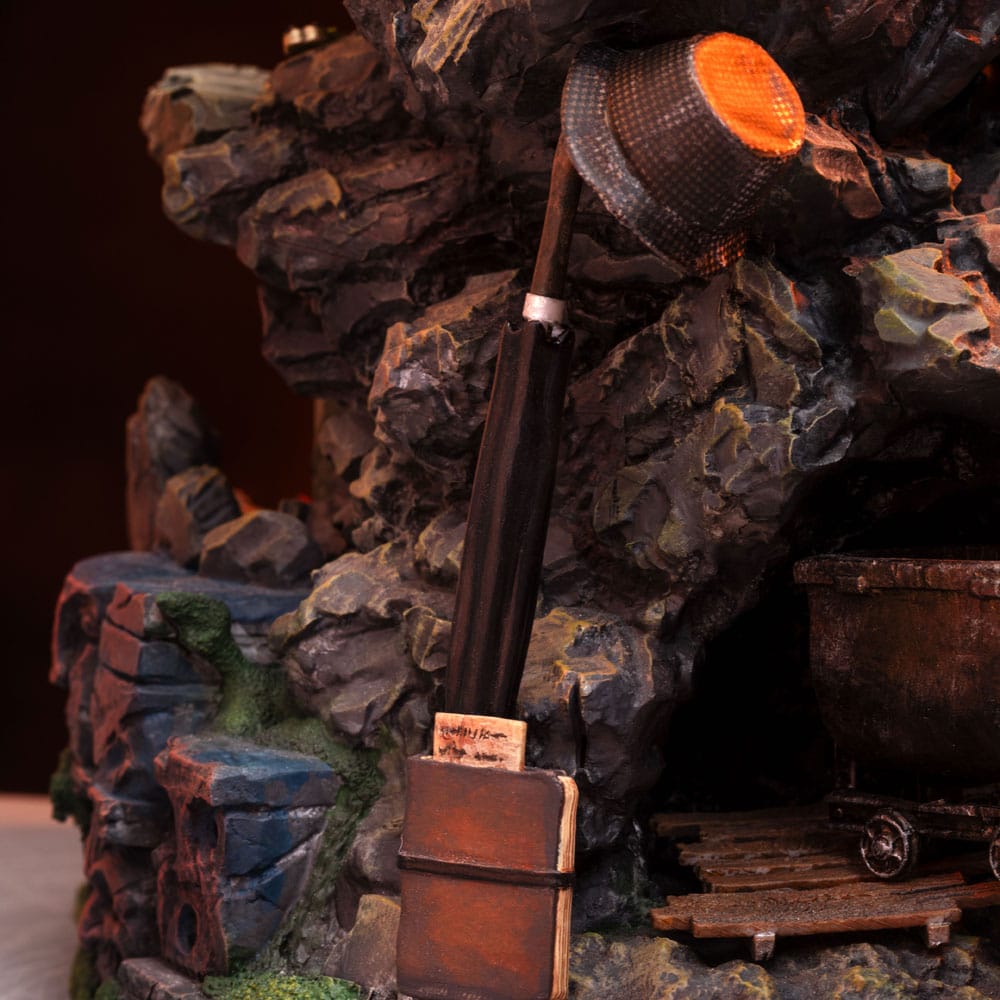 Statuette Indiana Jones - finition peinte à la main