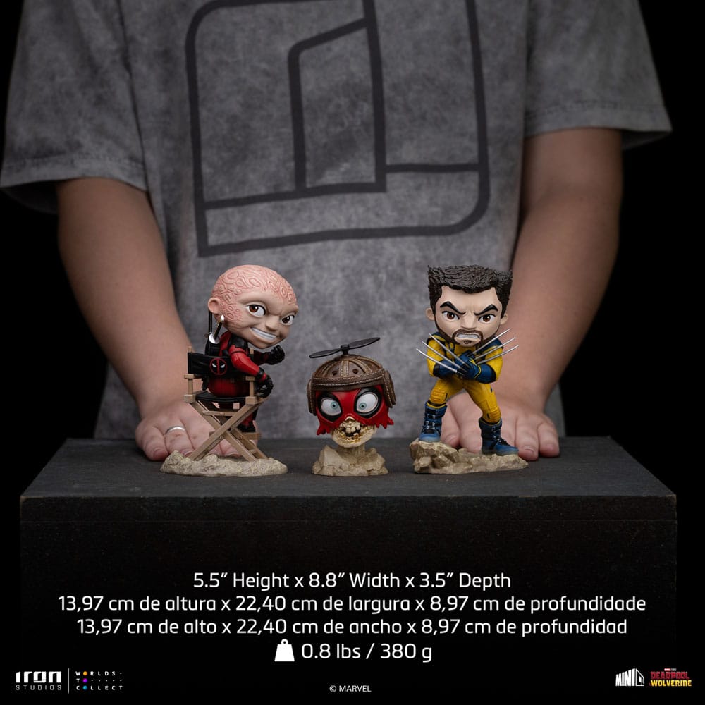 Détail du socle commun aux figurines Deadpool et Wolverine