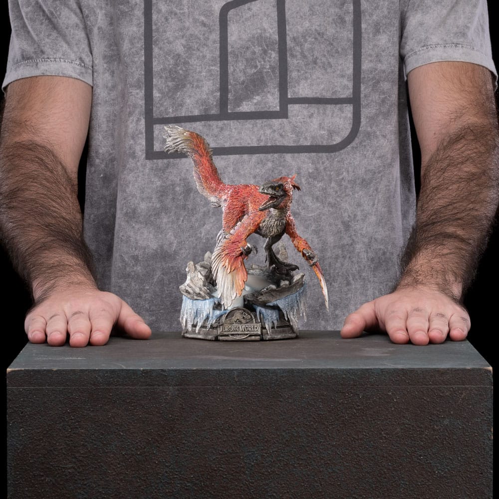 Emballage officiel de la statuette Jurassic World Dominion Iron Studios