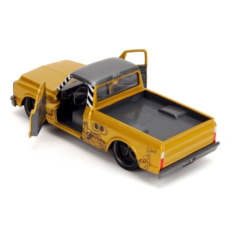 Détail du véhicule Disney Datsun 510 Wall E Jada Toys
