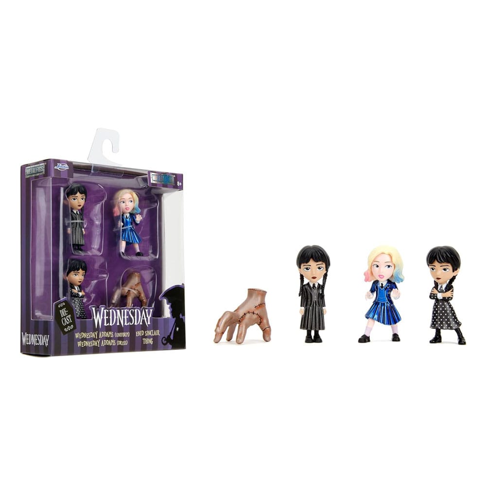 Comparaison de taille d'une figurine Wednesday Nano Metalfigs 4 cm