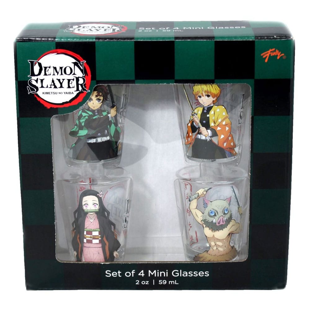 Verre à shot Demon Slayer en main, pour échelle et texture