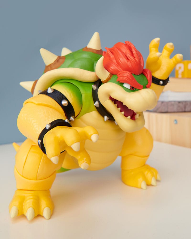 Fonction cracheur de feu de la figurine Bowser en gros plan