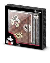 Journal intime Disney Mickey Mouse Voyage fermé avec couverture rigide et fermeture élastique