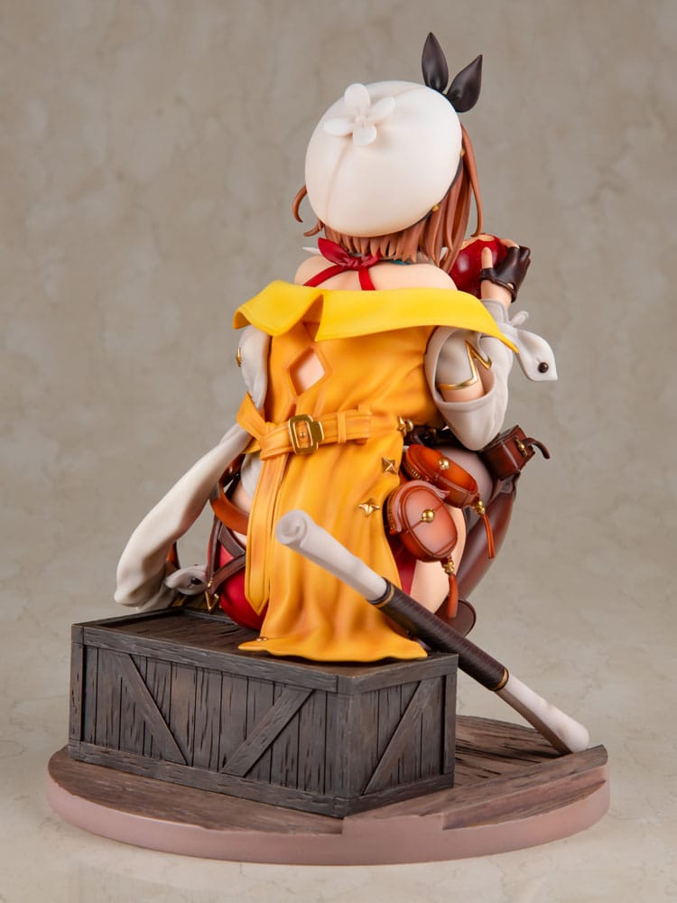 Vue latérale statuette Reisalin Stout PVC