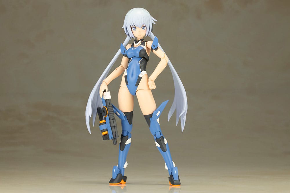 Figurine Stylet Swimsuit posant avec d'autres éléments de la série Frame Arms Girl