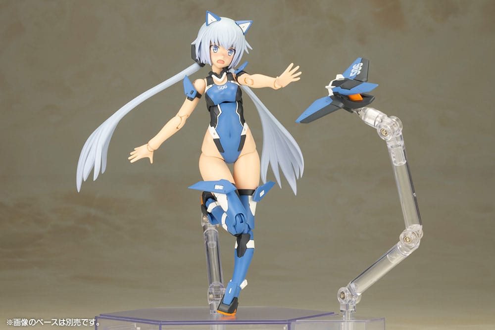 Comparaison de taille de la figurine Stylet Swimsuit (16 cm)