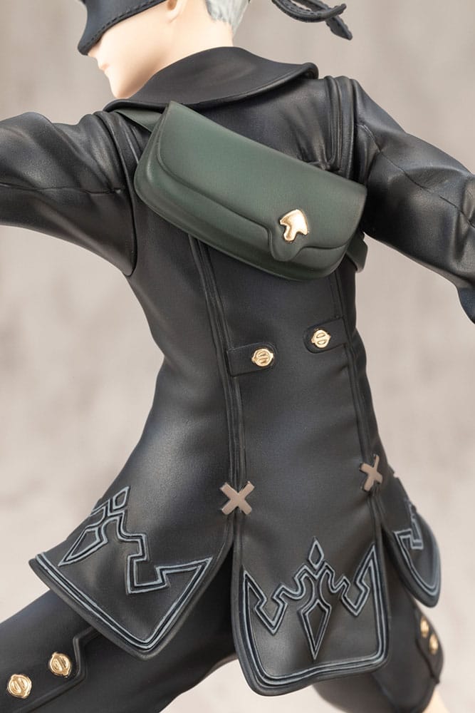 Emballage boîte-fenêtre de la statuette 9S Nier:Automata