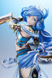 Gros plan sur la tenue et les accessoires de Dana Ys VIII