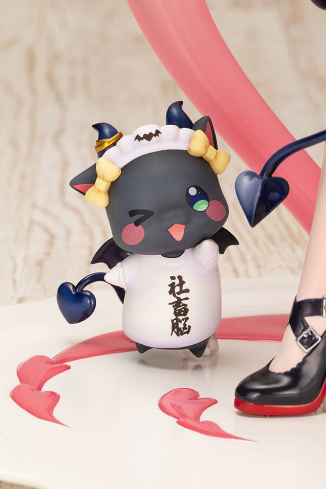 Statuette Hololive Production Yuzuki Choco, vue d'ensemble avec le socle.