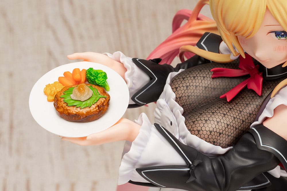 Statuette Yuzuki Choco Maid Outfit, vue d'ensemble sous un angle différent.