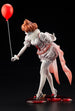 Pennywise Bishoujo Kotobukiya, bras et main tenant le ballon
