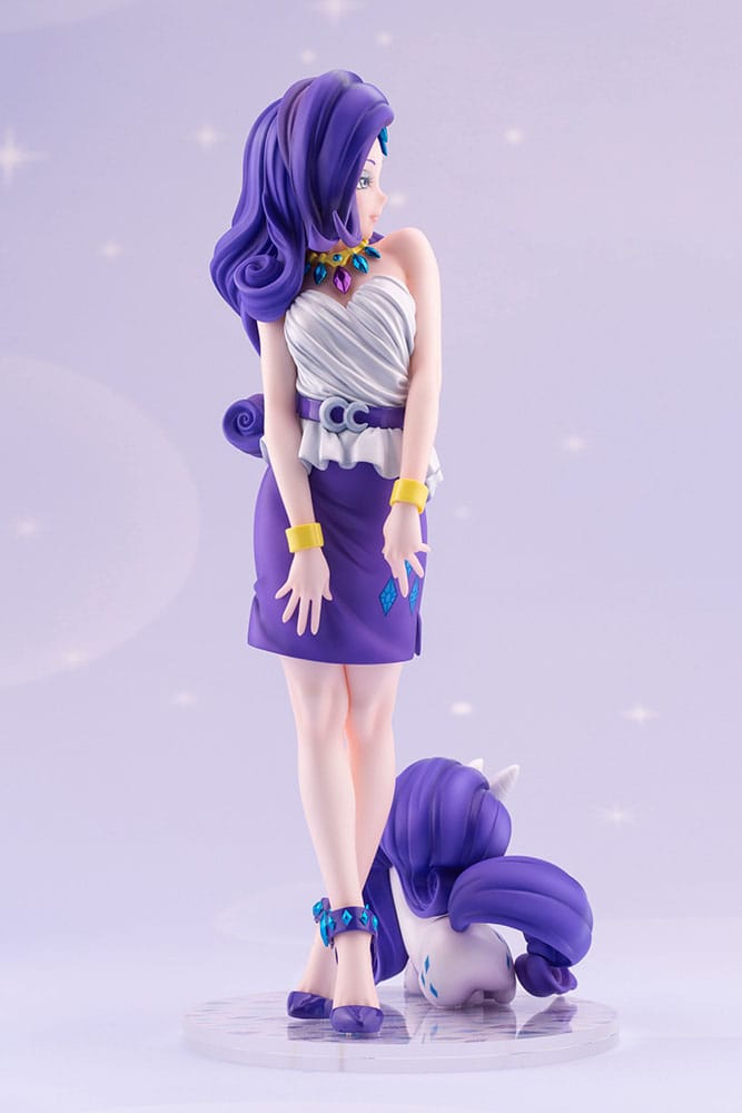 Vue latérale de la figurine Rarity, montrant la fluidité de son design par Shunya Yamashita