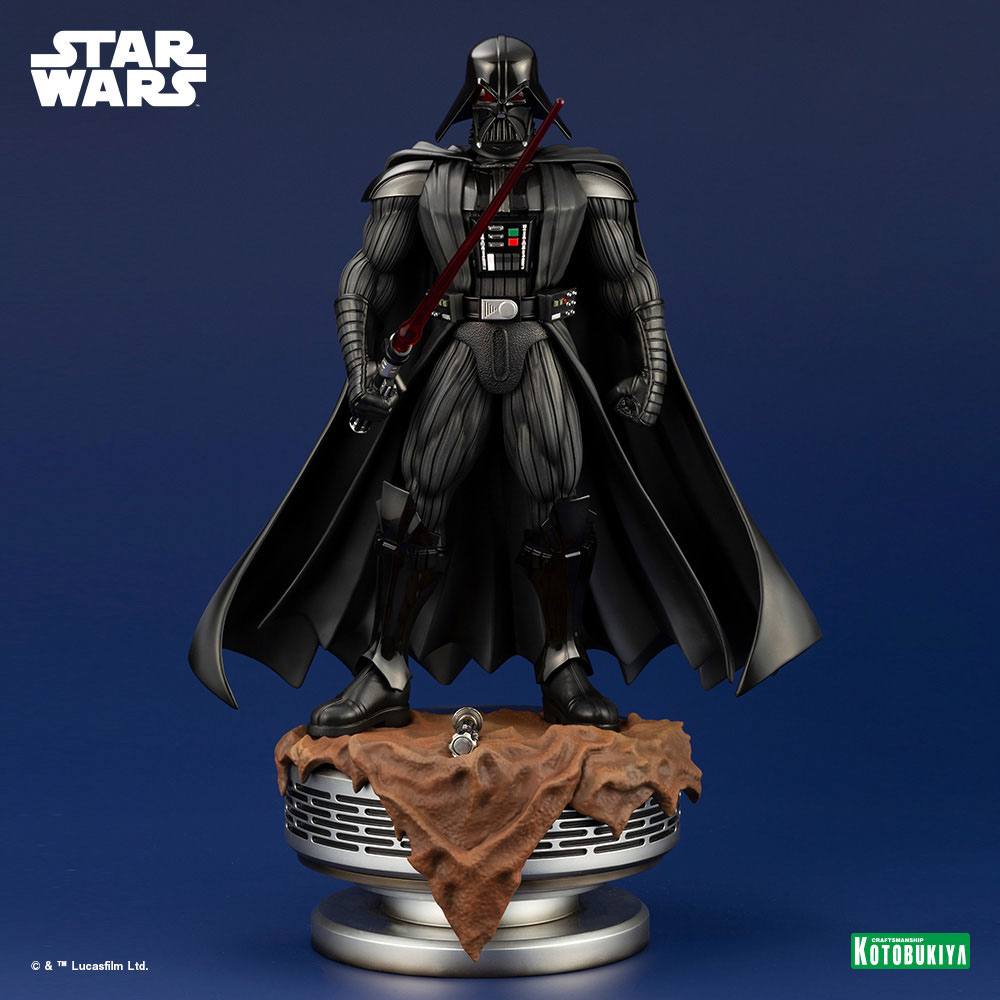 Figurine Darth Vader 1/7 PVC, gros plan sur le casque et l'armure