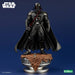 Figurine Darth Vader 1/7 PVC, gros plan sur le casque et l'armure