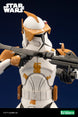 Statuette Commander Cody Star Wars The Clone Wars en situation d'exposition