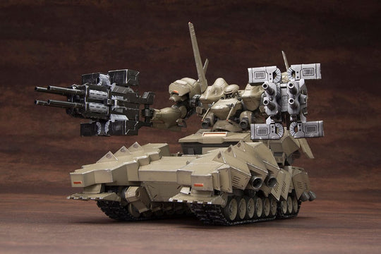 Maquette Armored Core Matsukaze mdl.2 1/72 en action, gros plan sur les détails du torse et des armes.