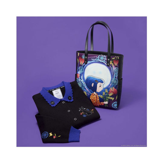 Gros plan sur la matière en éponge française de la capuche du cardigan Loungefly