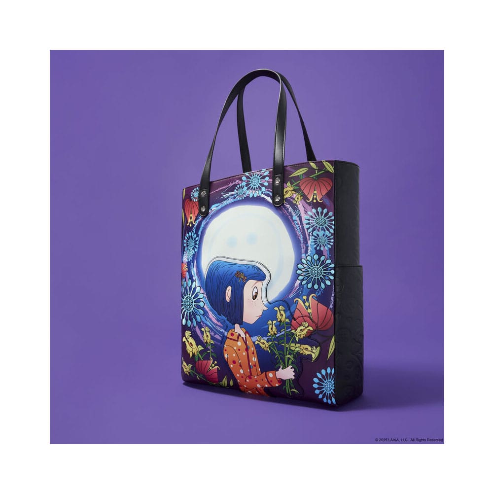 Sac Loungefly Coraline porté, vue d'ensemble