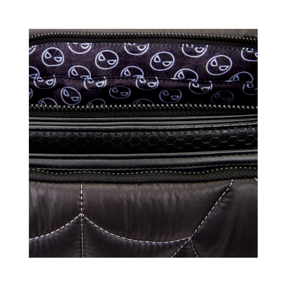 Fermeture éclair et détails de finition du sac Messenger Marvel