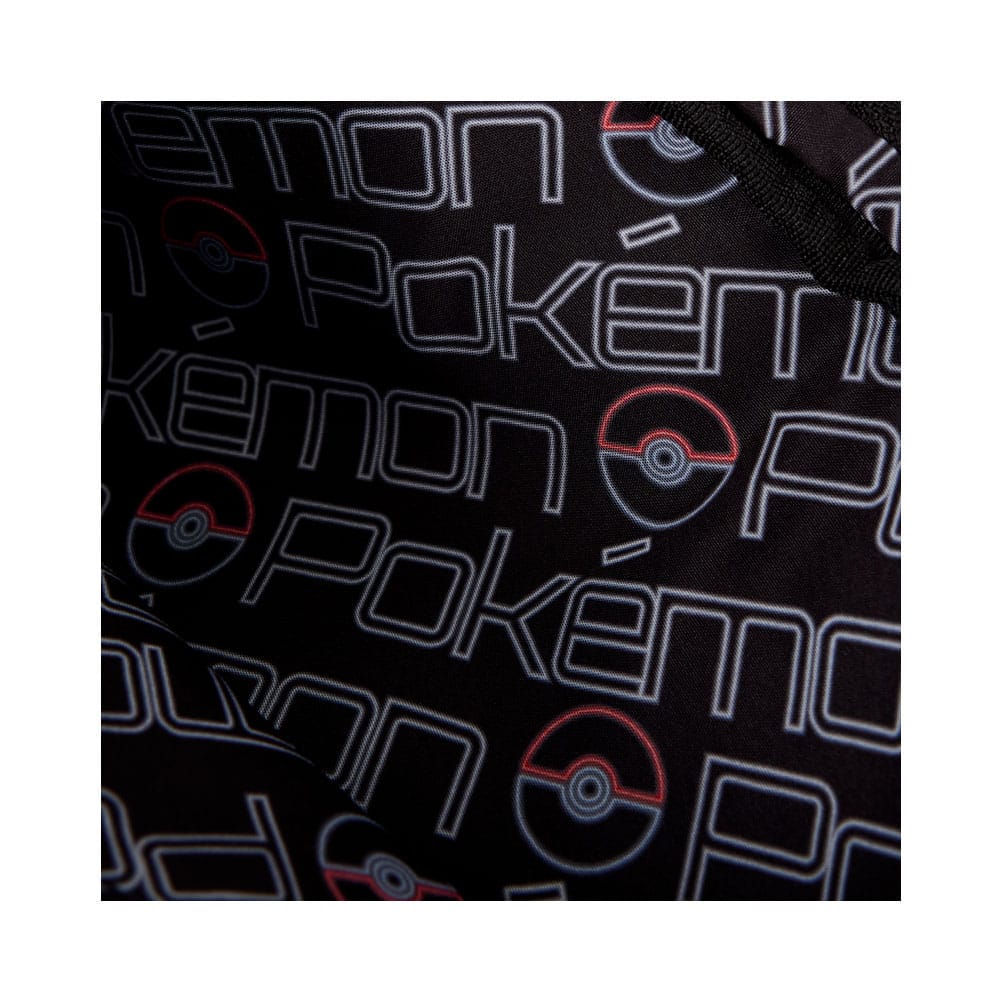Sac à bandoulière Sling Pokémon Loungefly porté, illustrant sa taille compacte et son confort