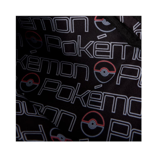 Sac à bandoulière Sling Pokémon Loungefly porté, illustrant sa taille compacte et son confort