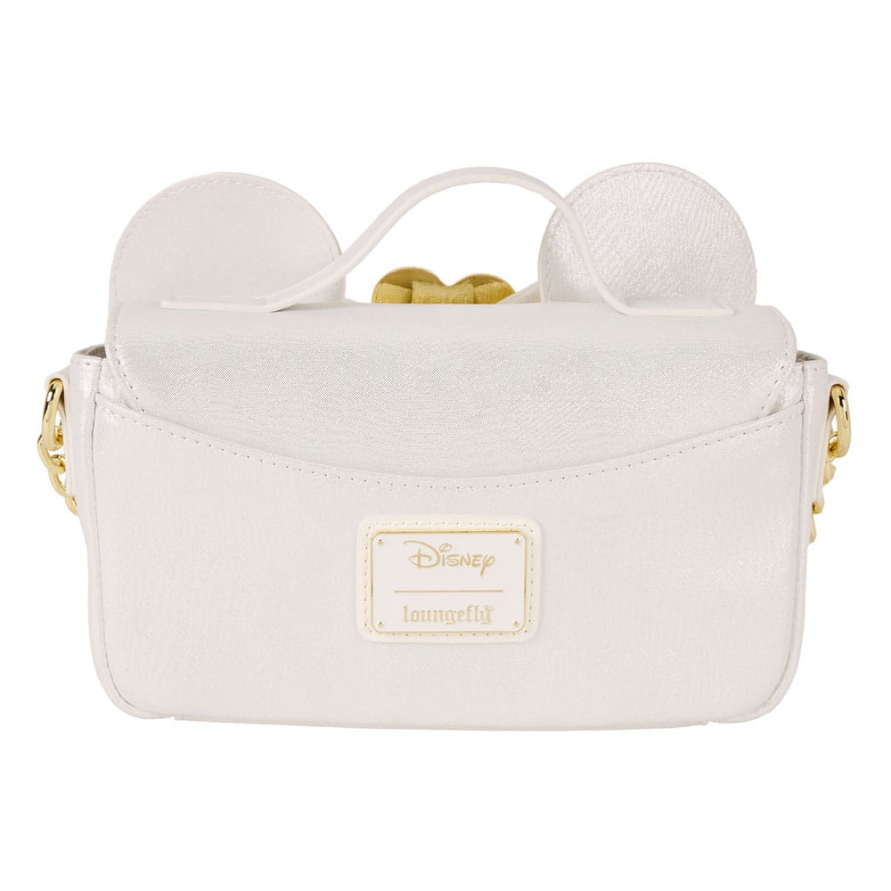 Sac à main Loungefly Disney Wedding porté, montrant les dimensions et l'élégance