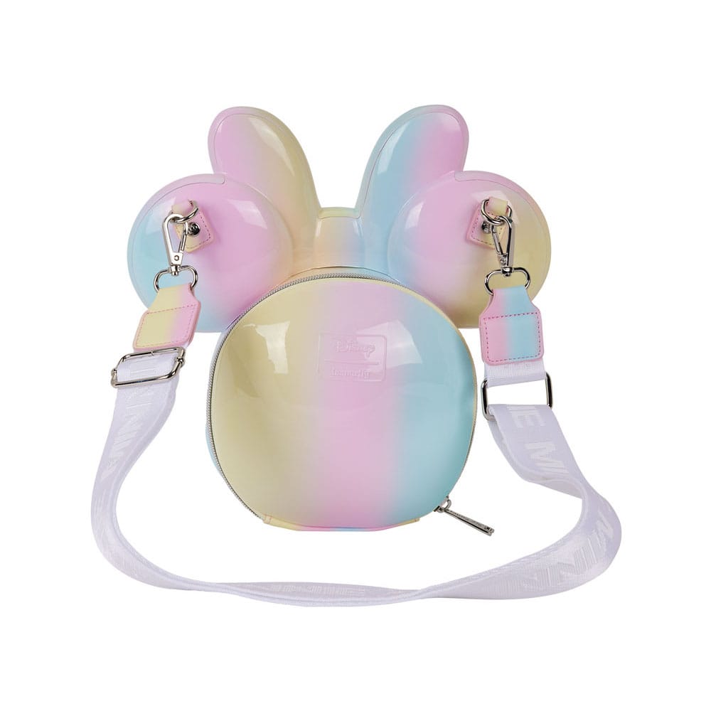 Sac bandoulière Loungefly Minnie Mouse Tie Dye porté par une personne