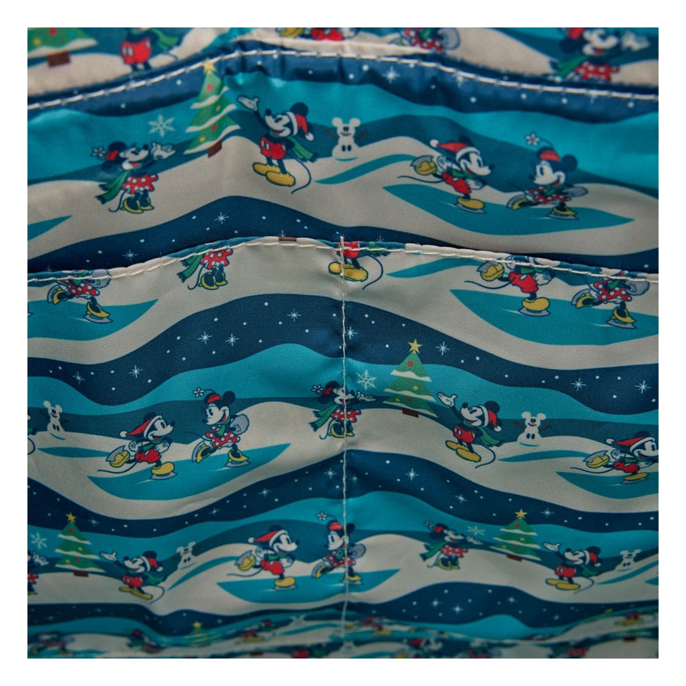 Sac à main Loungefly Mickey Minnie Holiday porté, montrant les dimensions