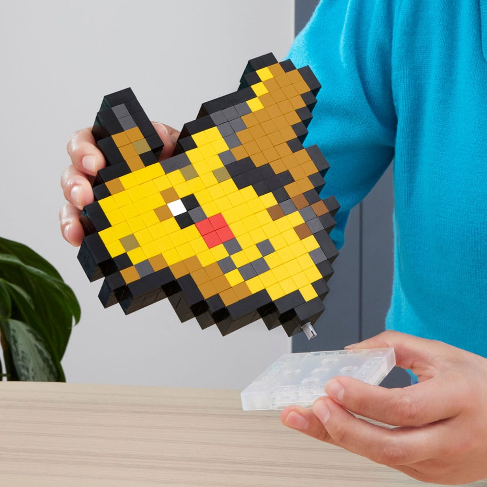 Boîte du jeu de construction MEGA Pokémon Pikachu Pixel Art avec informations clés