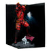 Détail du socle diorama de la statuette Deadpool