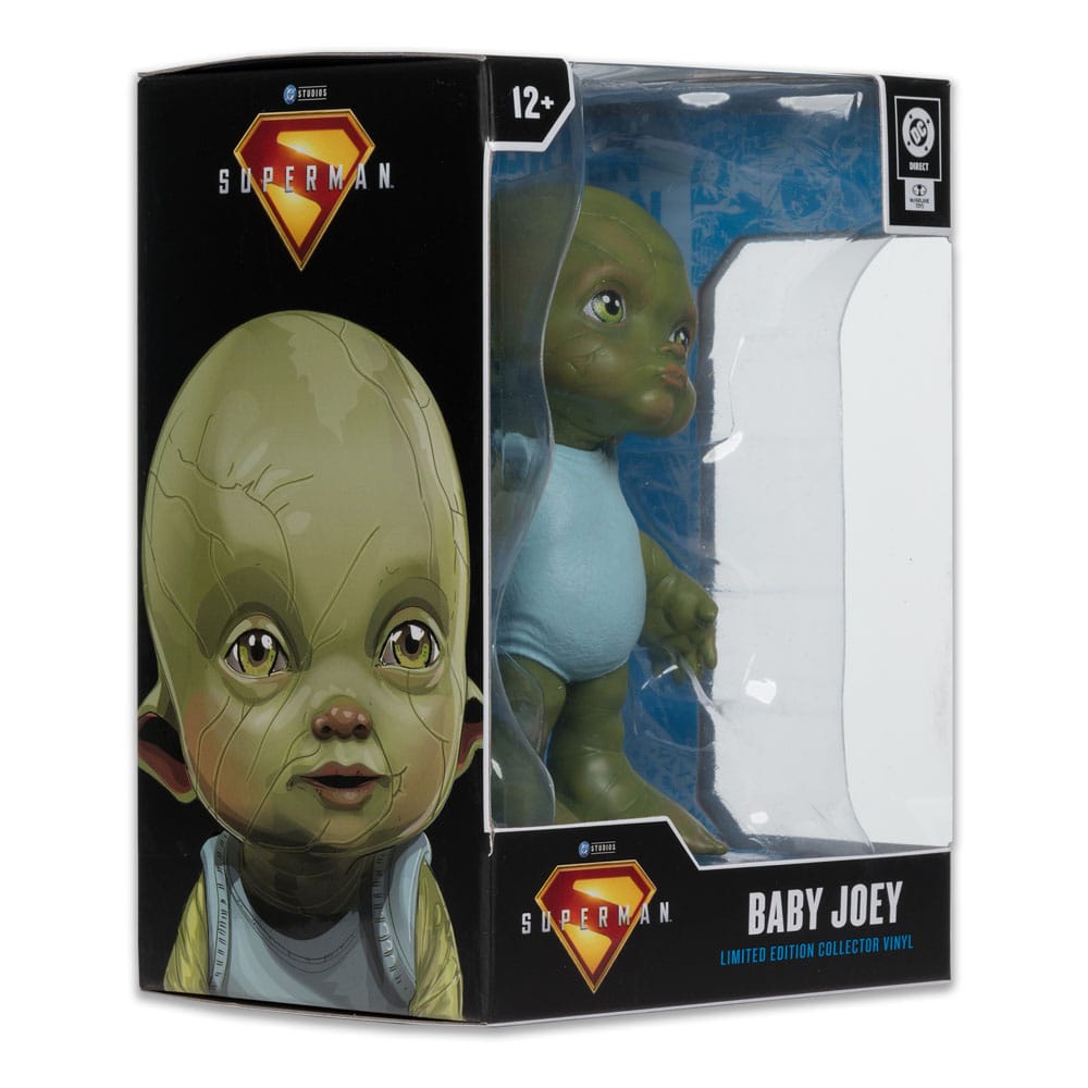 Gros plan sur la statuette vinyle Metamorpho de McFarlane Toys