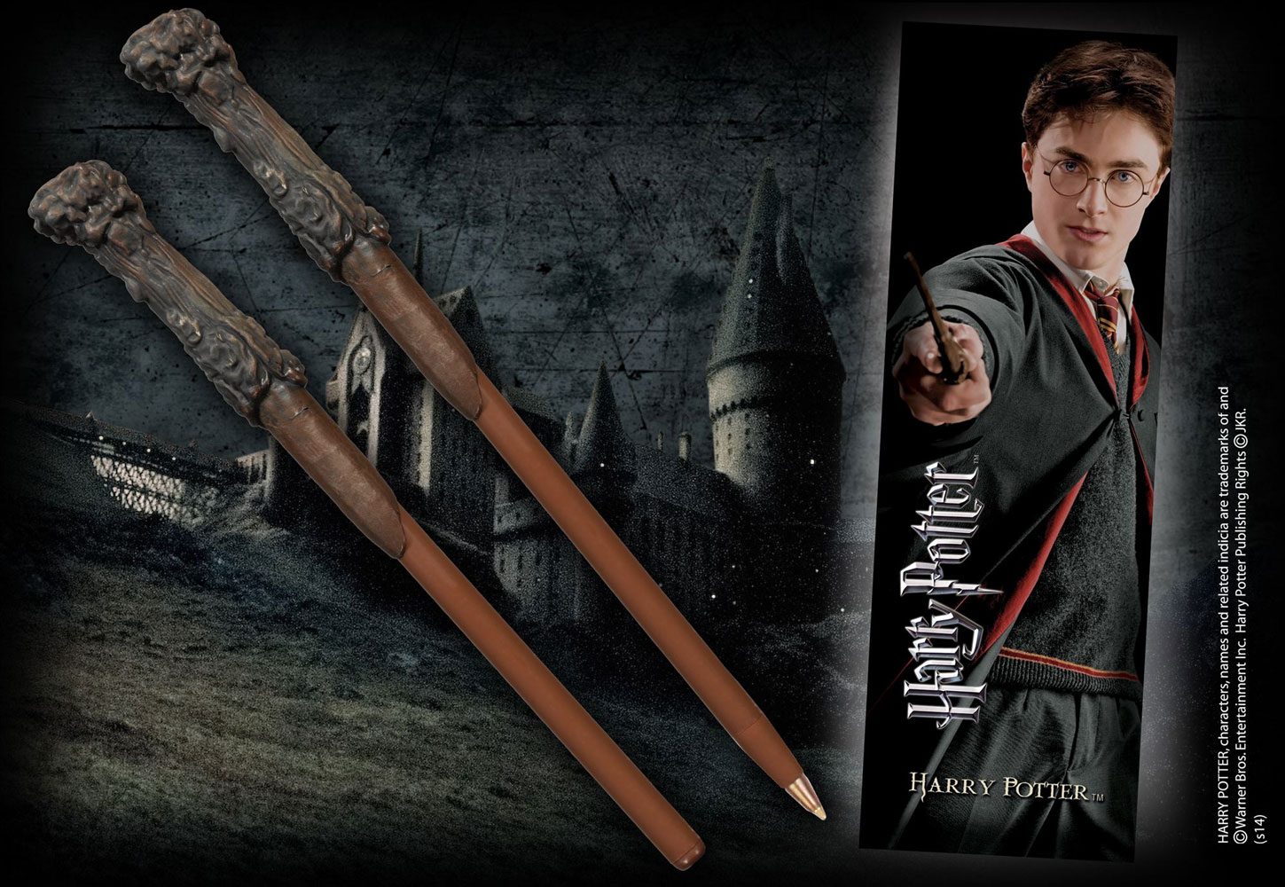 Set stylo à bille et marque-page baguette Harry Potter Noble Collection sur fond blanc