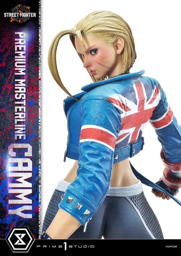 Détail des jambes et bottes de la statuette Cammy