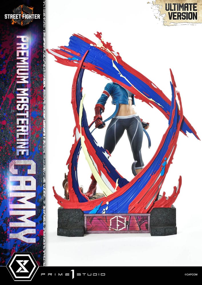 Statuette Cammy avec le mur d'effets et le logo graffiti bonus en situation