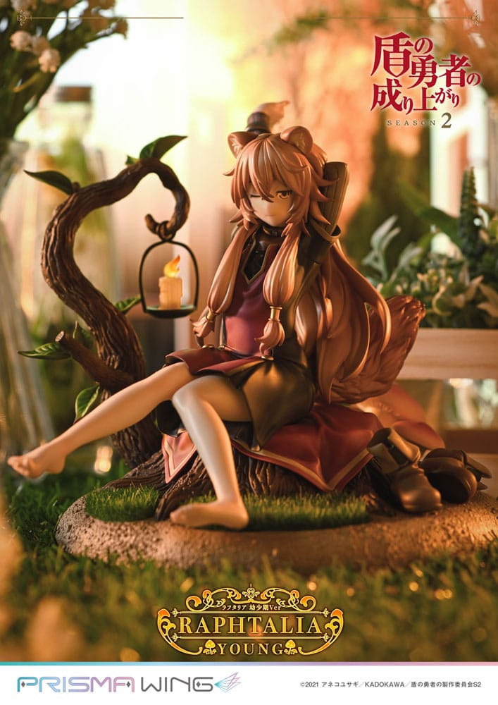 Vue de dos de la figurine Raphtalia Young, mettant en avant sa queue et les plis de ses vêtements.
