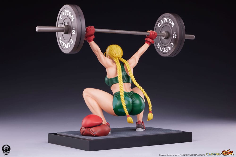 Statuette Cammy édition limitée - Gros plan sur les haltères